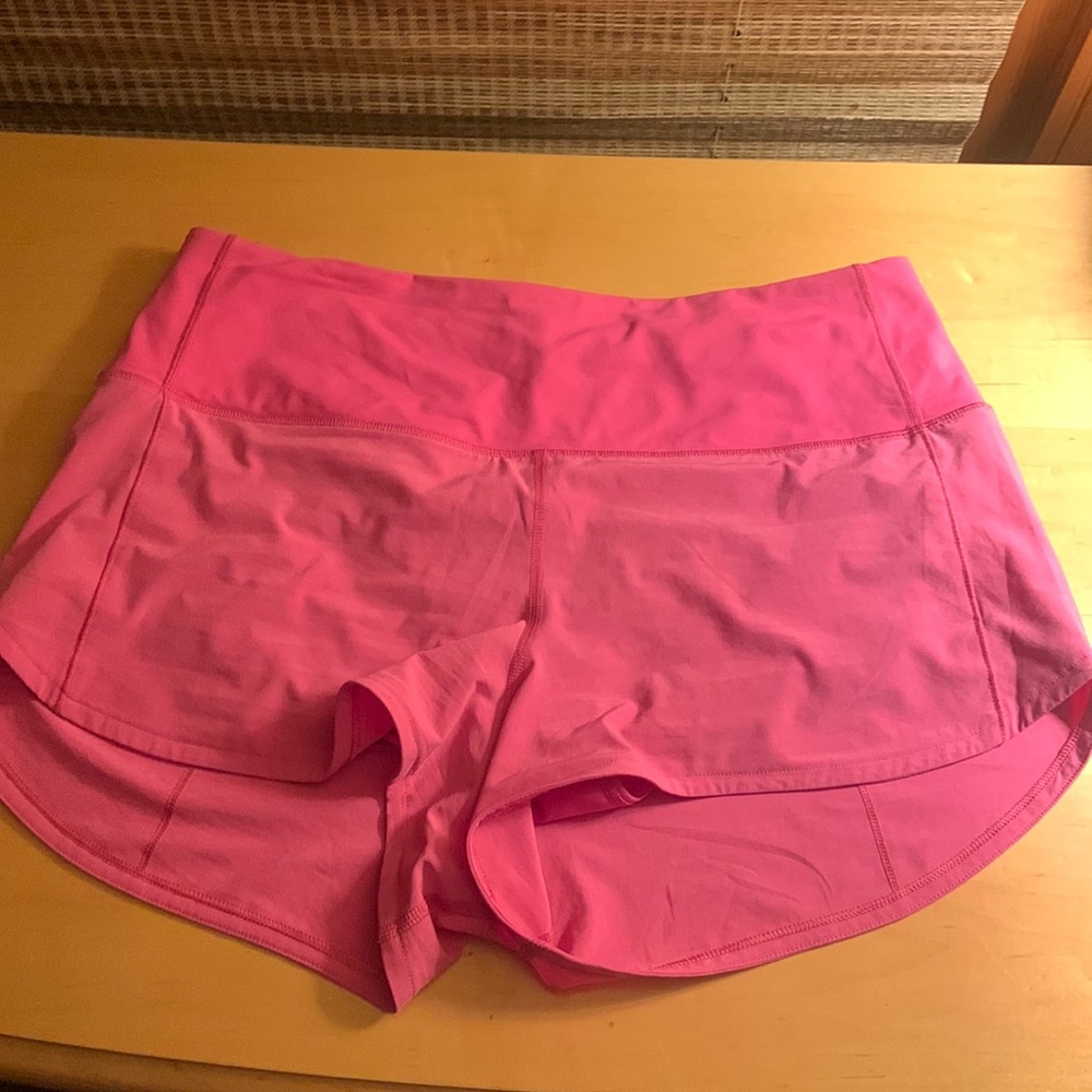 Lululemon sonic pink speed up shorts high rise 2.5